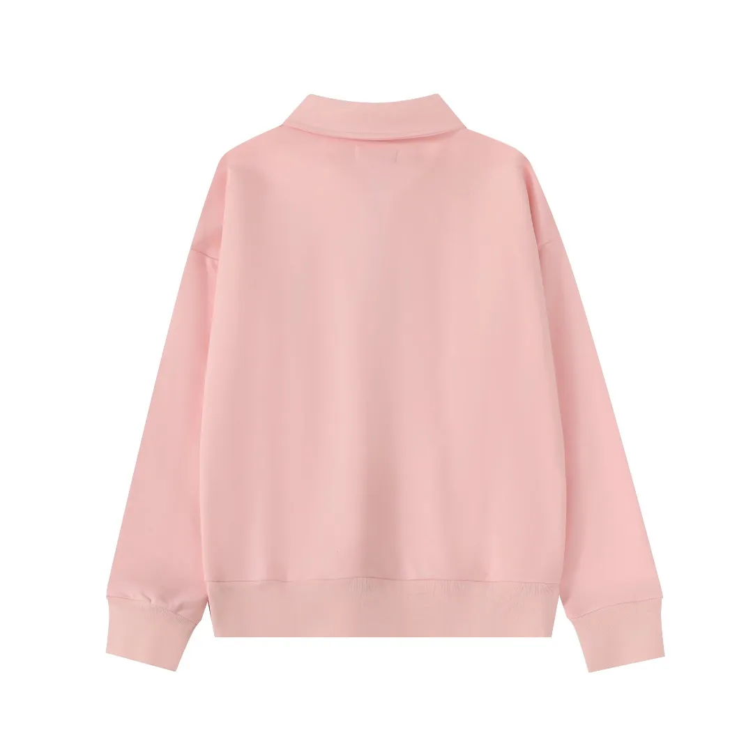 P260 #R99 Ralph Lauren pony logo eight-color half-zip lapel sweatshirt. Wear three times in one suit, easy to switch styles: Fully stand-up collar mode: crisp lapel three-dimensional windproof, taking into account warmth and cool lines, full of coolness ▫️Half-open lazy mode: slightly exposed collarbone, relaxed and comfortable | Pair with a shirt or high collar to show the intellectual atmosphere ▫️Full-open V-neck mode: Visually extends the neck-shoulder ratio | Stacking is more layered, hiding the flesh and making it look slimmer, making it easy to wear with a sense of luxury. Genderless design, shared wardrobe concept: White is gentle and elegant | Black is cool and slimming | Both colors can be used to create a couple CP look. 8 colors are available in the full line | From classic to soft | Meet all daily and occasion dressing needs Quality is reflected in the details: Micro-label logo embroidery | Loose but not procrastinating tailoring | High-grade fabrics ensure a comfortable fit. Easily manage various scenarios such as workplace commuting, weekend leisure, and date travel, effortless chic is the definition of effortless chic.  Color: Black White Navy Mint Green Khaki Pink Yellow Army Green Size: S M L